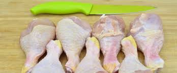 CHICKEN LEG CUT AND CLEAN